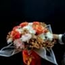 Коробка с цыетами в кораловой коробке
